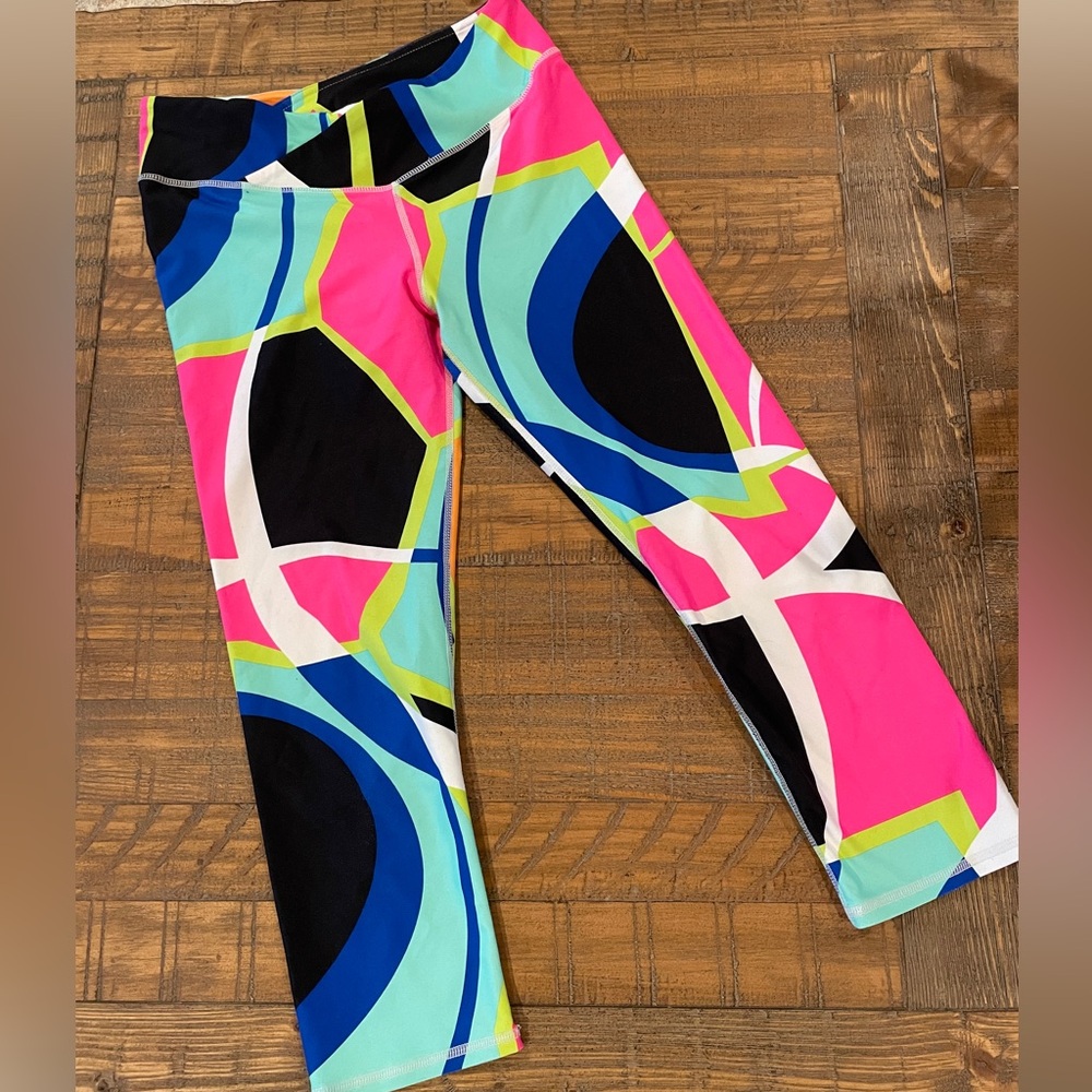 Fabletics retro Capri leggings low mid rise Sz XS